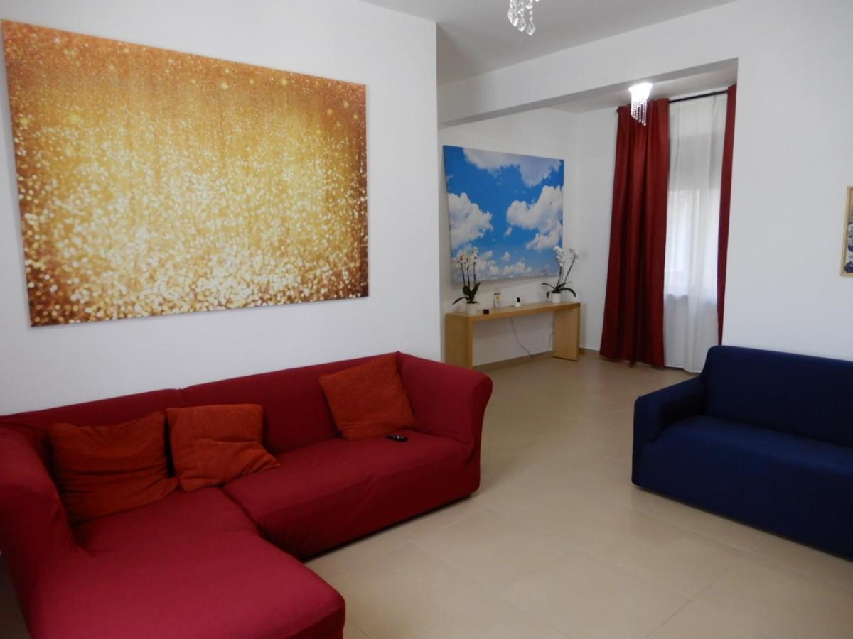 Caserta Royale Apartment Bagian luar foto