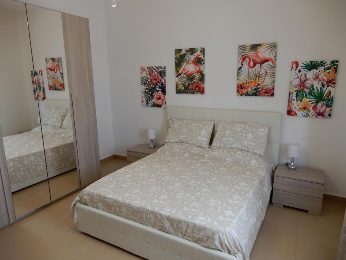 Caserta Royale Apartment Bagian luar foto
