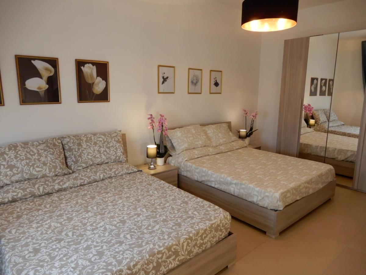 Caserta Royale Apartment Bagian luar foto