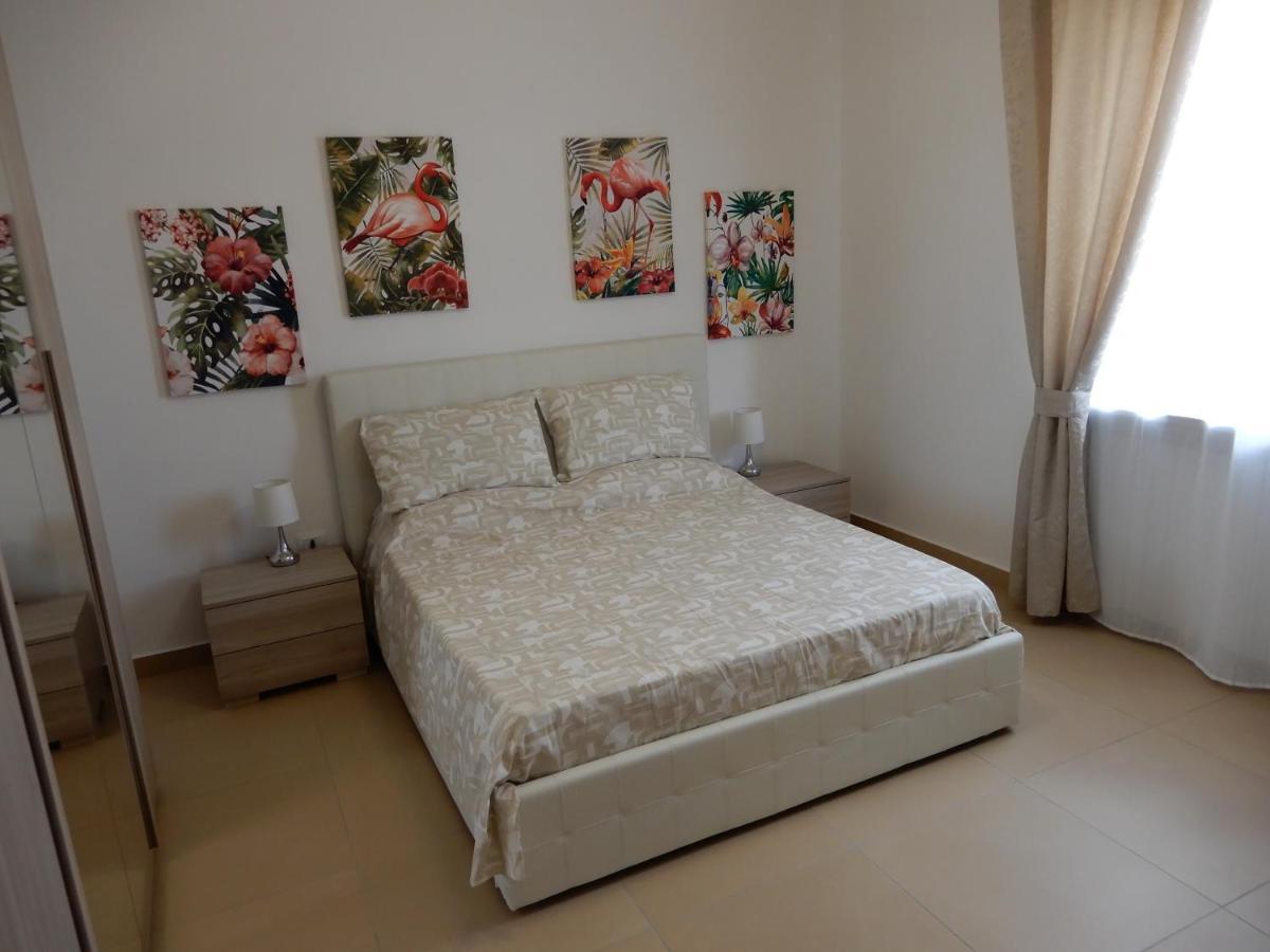 Caserta Royale Apartment Bagian luar foto