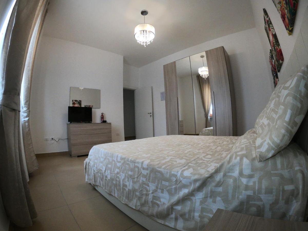 Caserta Royale Apartment Bagian luar foto