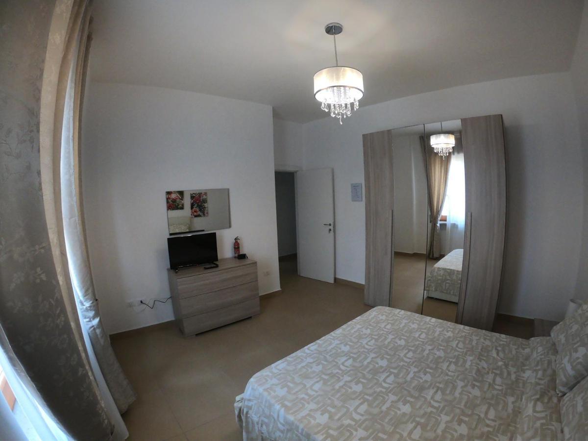 Caserta Royale Apartment Bagian luar foto
