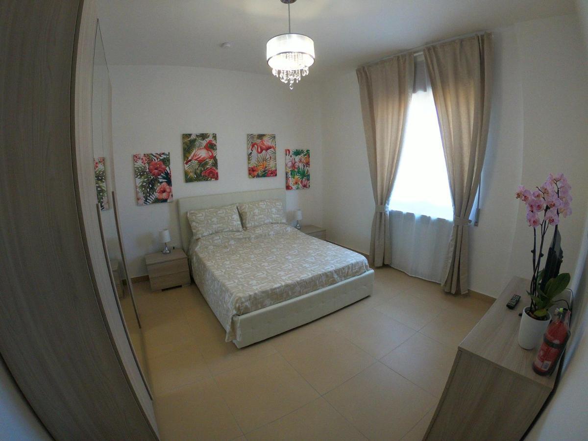 Caserta Royale Apartment Bagian luar foto