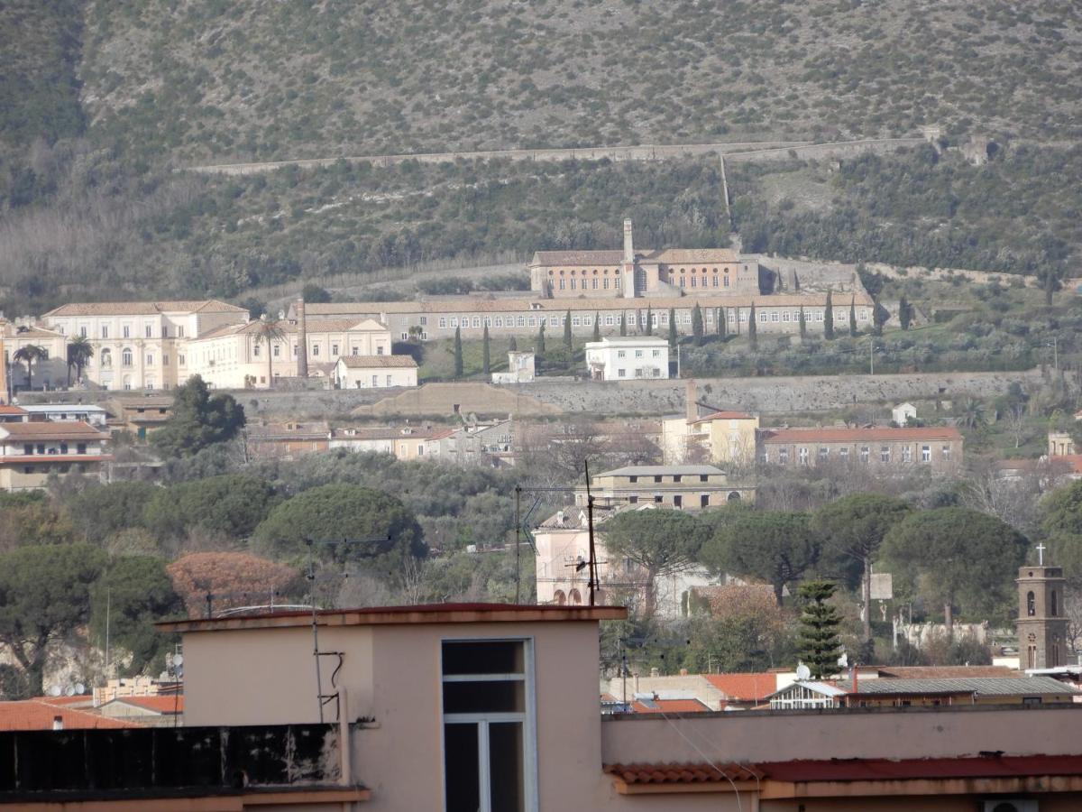Caserta Royale Apartment Bagian luar foto