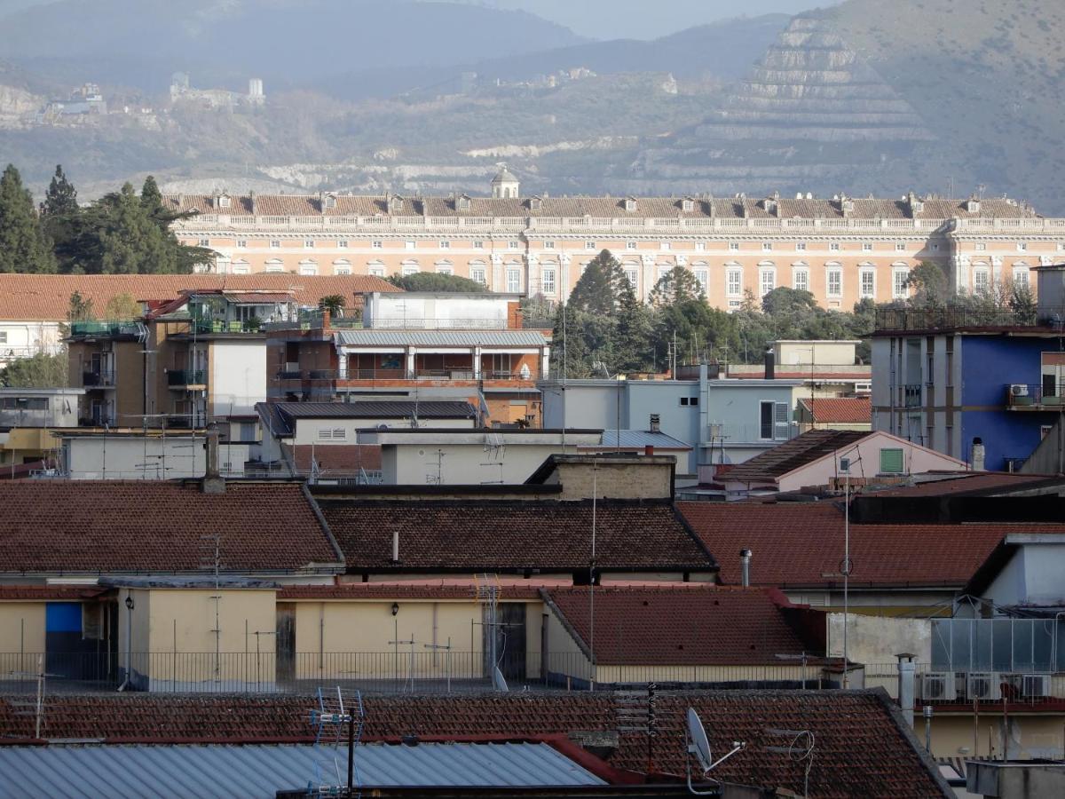 Caserta Royale Apartment Bagian luar foto