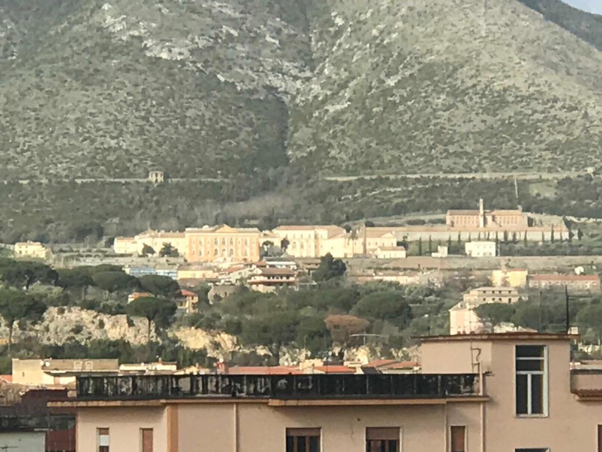 Caserta Royale Apartment Bagian luar foto