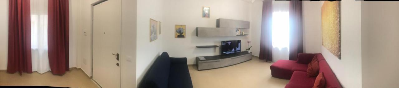 Caserta Royale Apartment Bagian luar foto