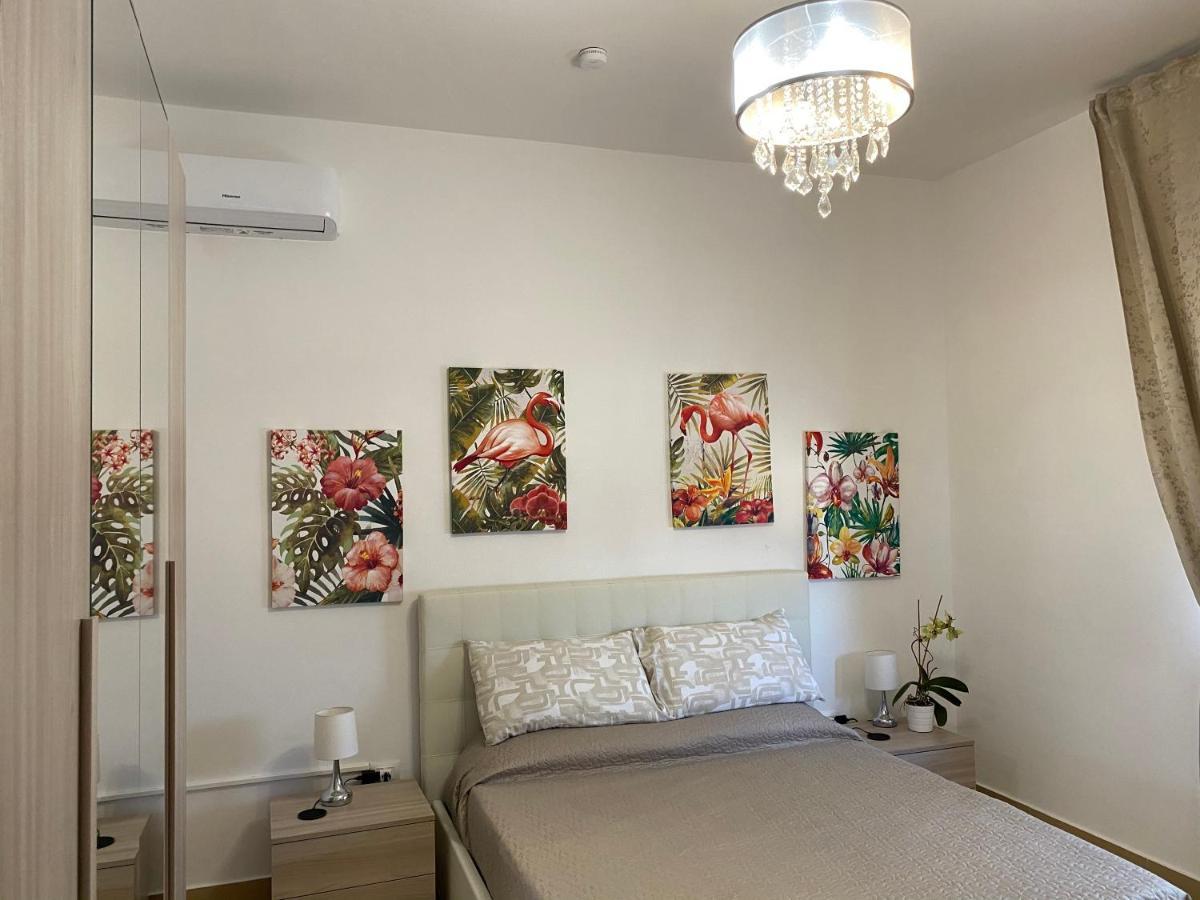 Caserta Royale Apartment Bagian luar foto