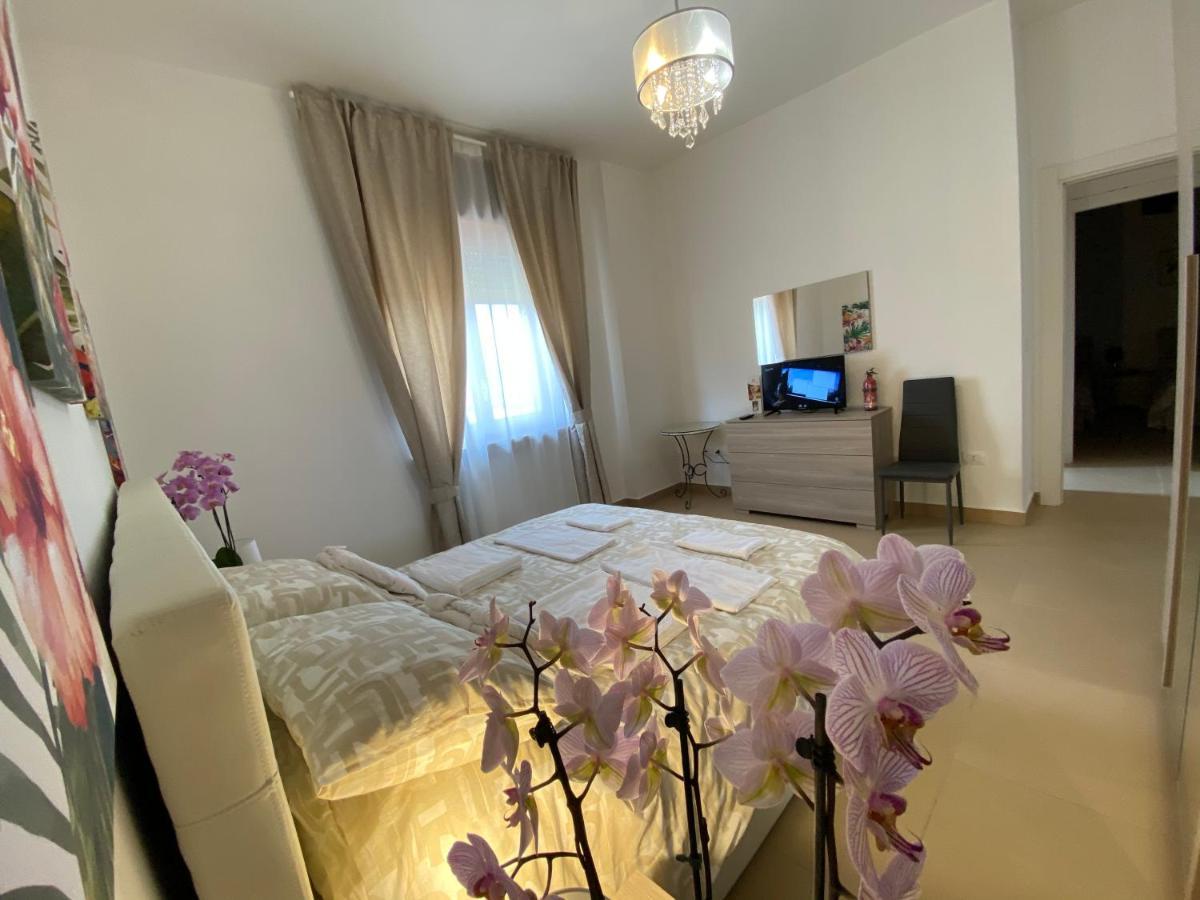 Caserta Royale Apartment Bagian luar foto