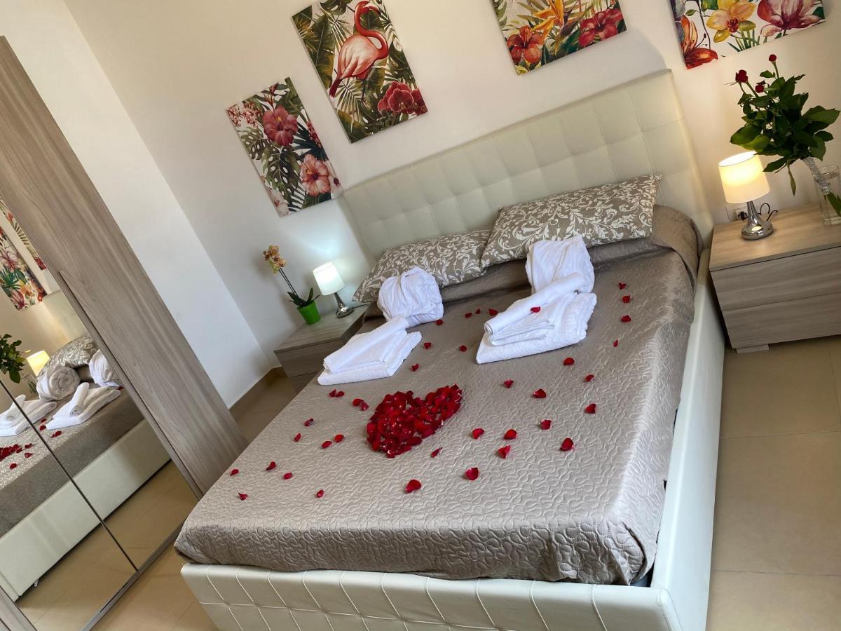 Caserta Royale Apartment Bagian luar foto