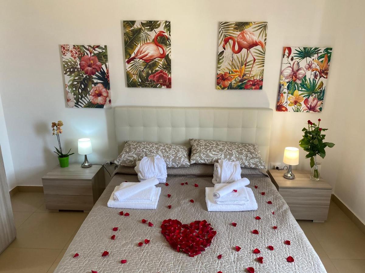 Caserta Royale Apartment Bagian luar foto